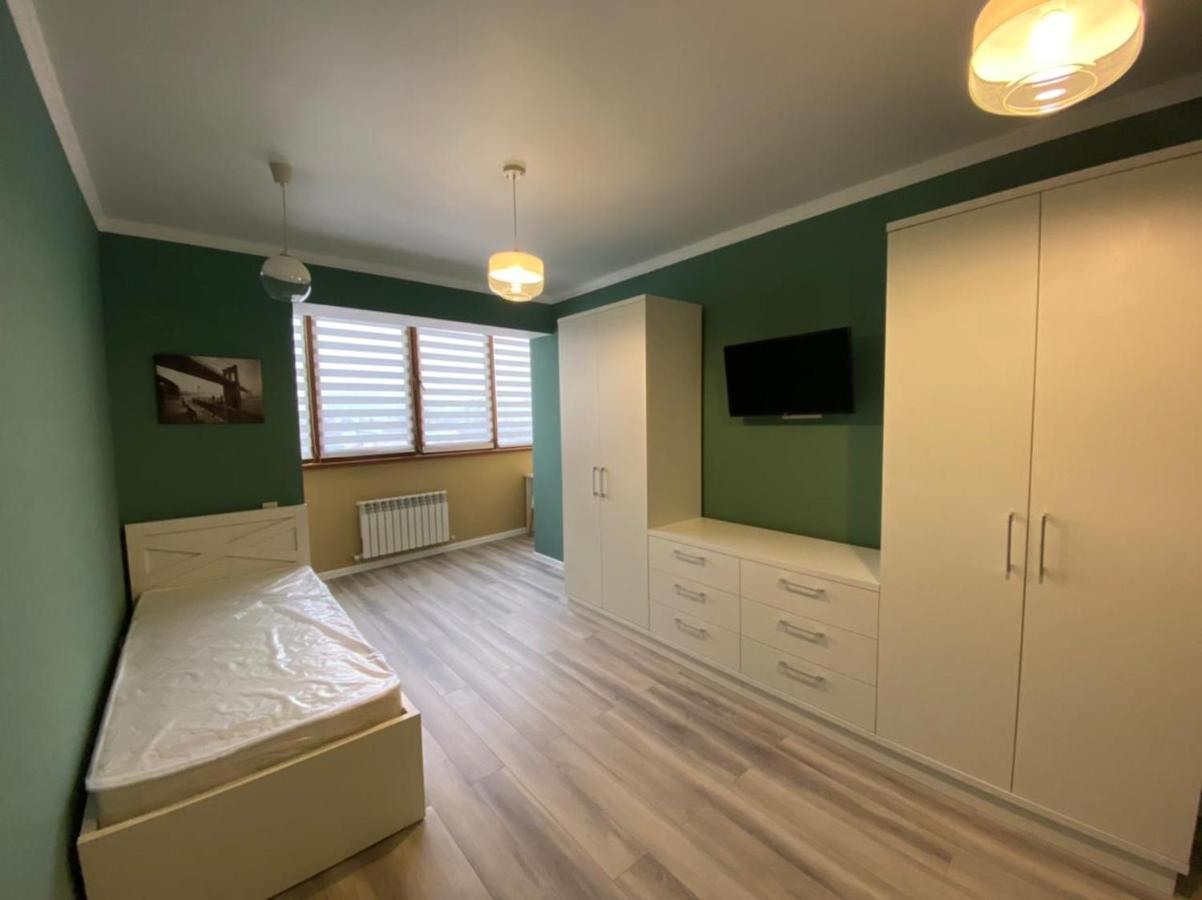 Vip Apartment Mountain View Алматы Экстерьер фото