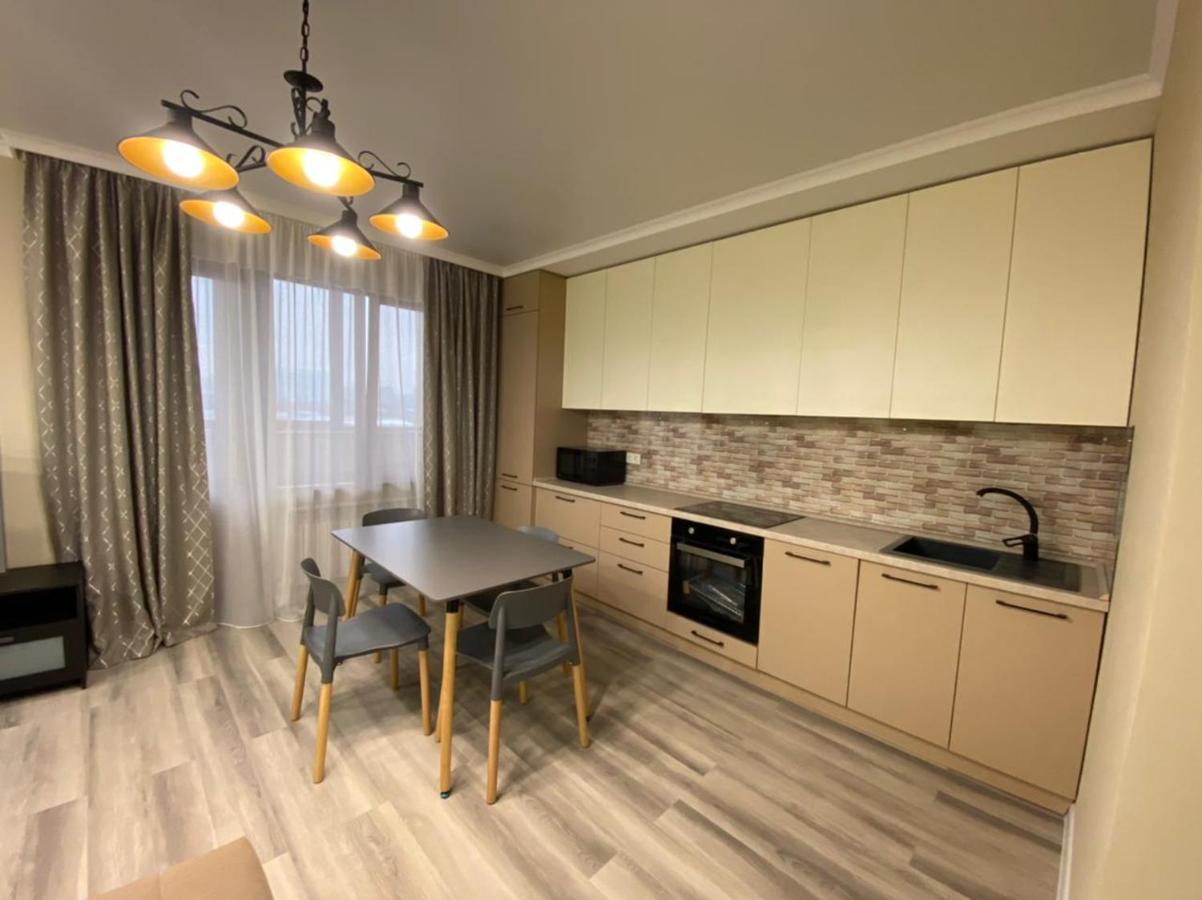 Vip Apartment Mountain View Алматы Экстерьер фото